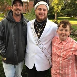 Meet your Posher, Kenny